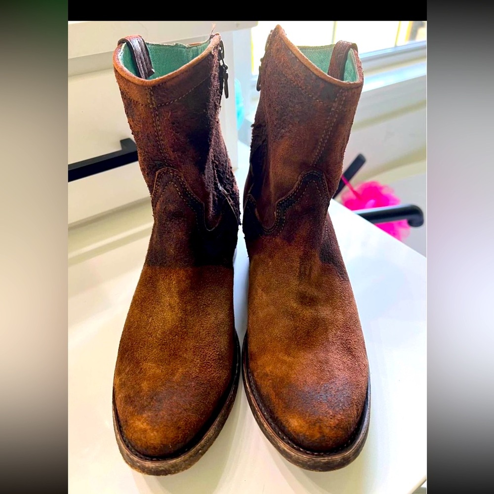 Corral Chocolate-Tan Lamb Abstract Short Top cowboy western boots  size 8 1/2